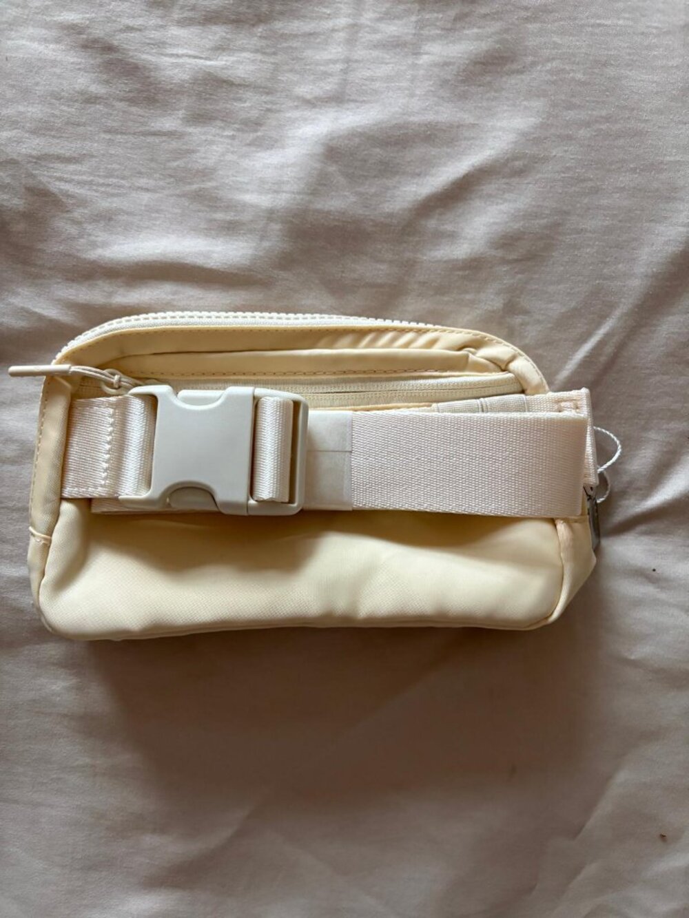 Lululemon Everywhere Belt Bag Cream Color & Fanny Bag Light Neo Mint NEW - Picture 2 of 9